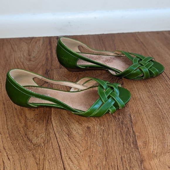 Nine West flats - Picture 4 of 8